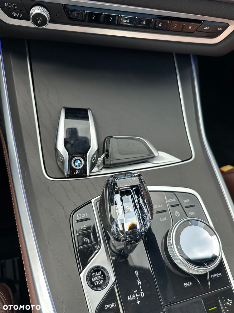 BMW X7 xDrive40d mHEV sport - 27