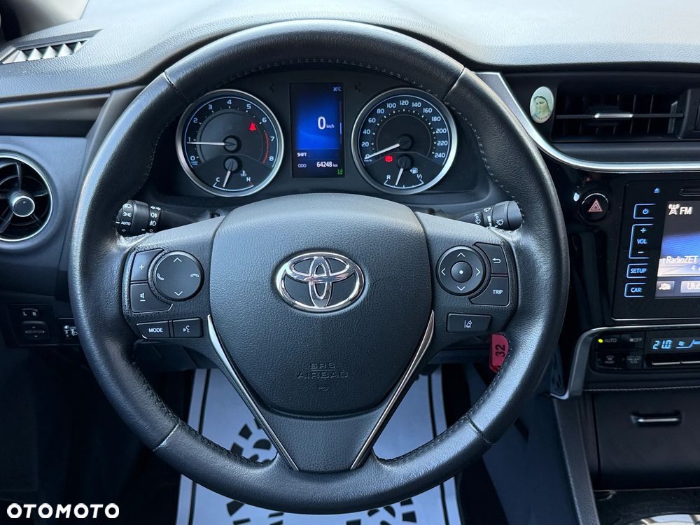 Toyota Corolla 1.6 Comfort - 6