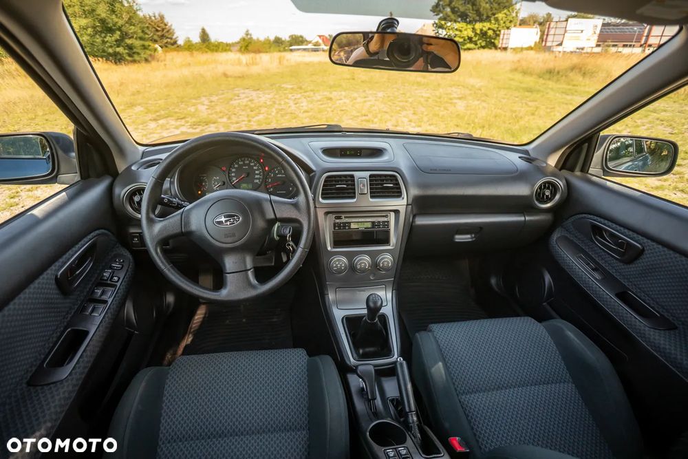 Subaru Impreza 1.5R - 28