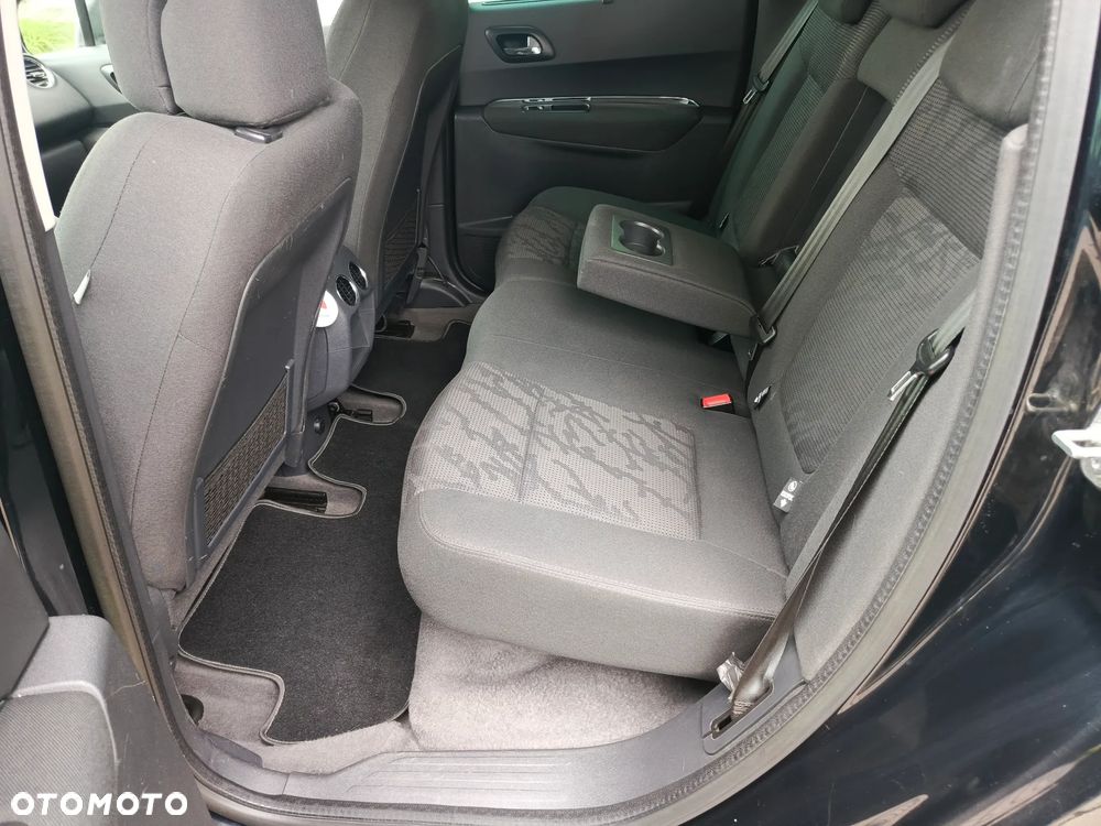 Peugeot 3008 1.6 HDi Premium - 15