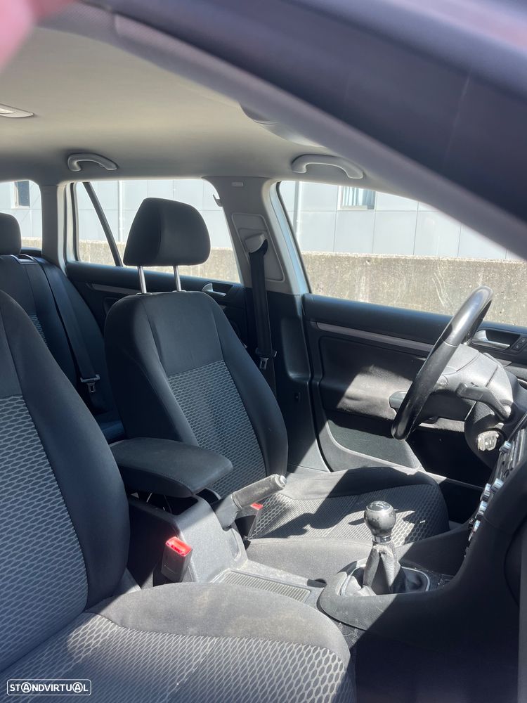 VW Golf Variant 1.6 TDi Confortline - 11