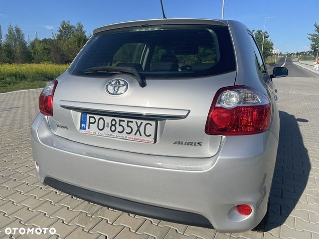 Toyota Auris 1.33 VVT-i Active - 4