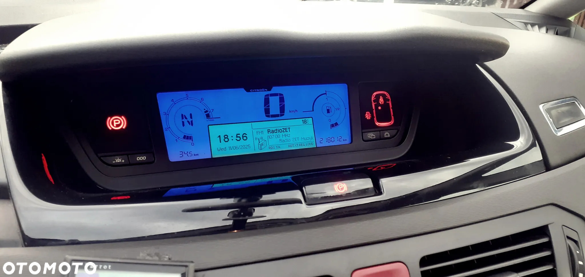 Citroën C4 Grand Picasso 2.0 16V Exclusive - 29