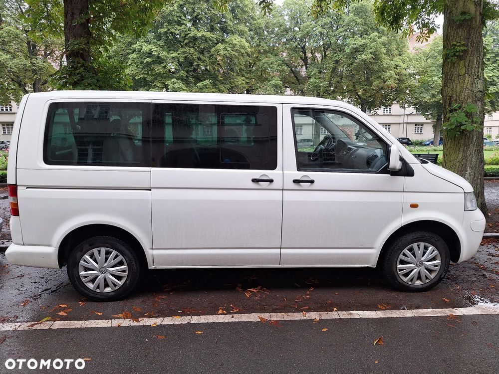 Volkswagen Transporter - 1