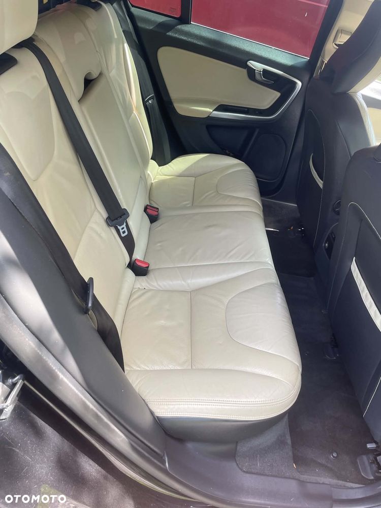 Volvo V60 D3 - 3