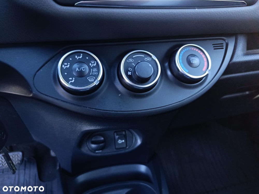 Toyota Yaris 1.5 Premium CVT - 16