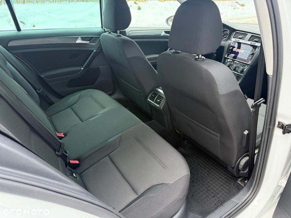 Volkswagen Golf 1.5 TSI BMT Comfortline DSG - 36