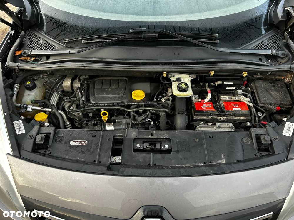 Renault Scenic Energy dCi 130 S&S Bose Edition - 27