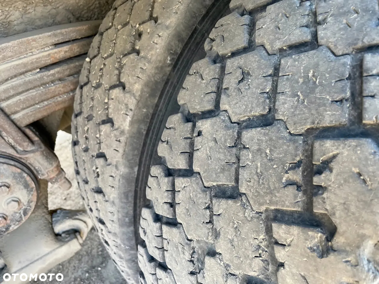 MAN TGX 560 rok 2016 tył resor - 9