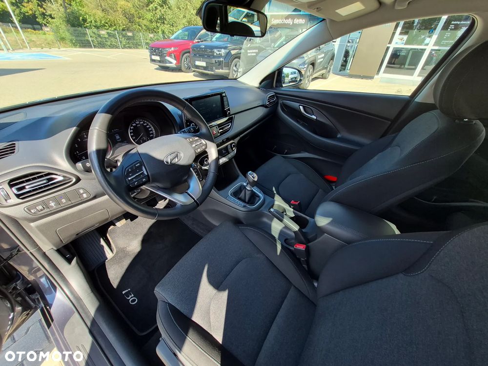Hyundai i30 1.5 T-GDI 48V Smart - 12
