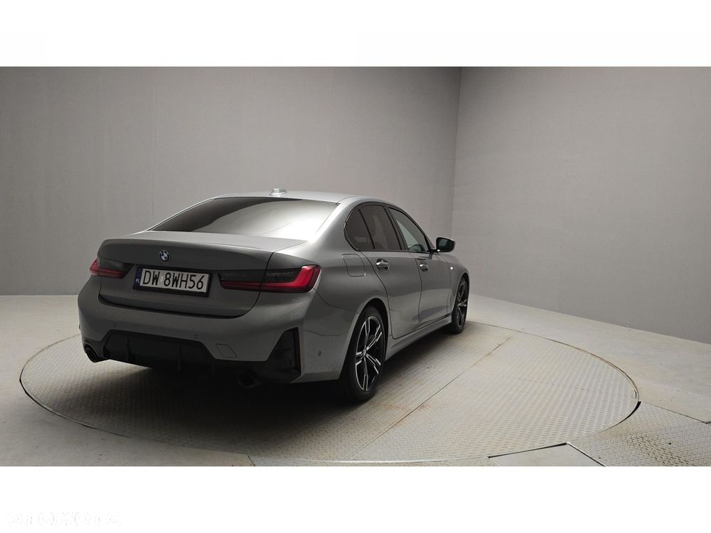 BMW Seria 3 320d xDrive mHEV M Sport - 5