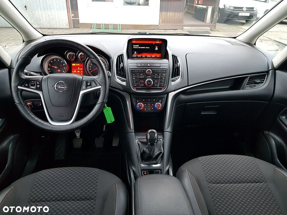 Opel Zafira 1.6 T SIDI Cosmo S&S - 12