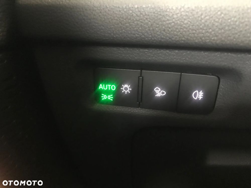 Skoda Octavia 1.5 TSI Selection - 17