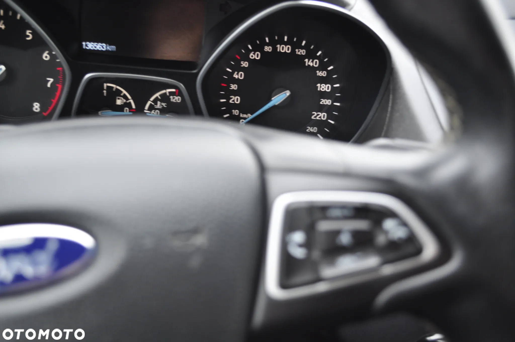 Ford Kuga 1.5 EcoBoost 2x4 Titanium - 12