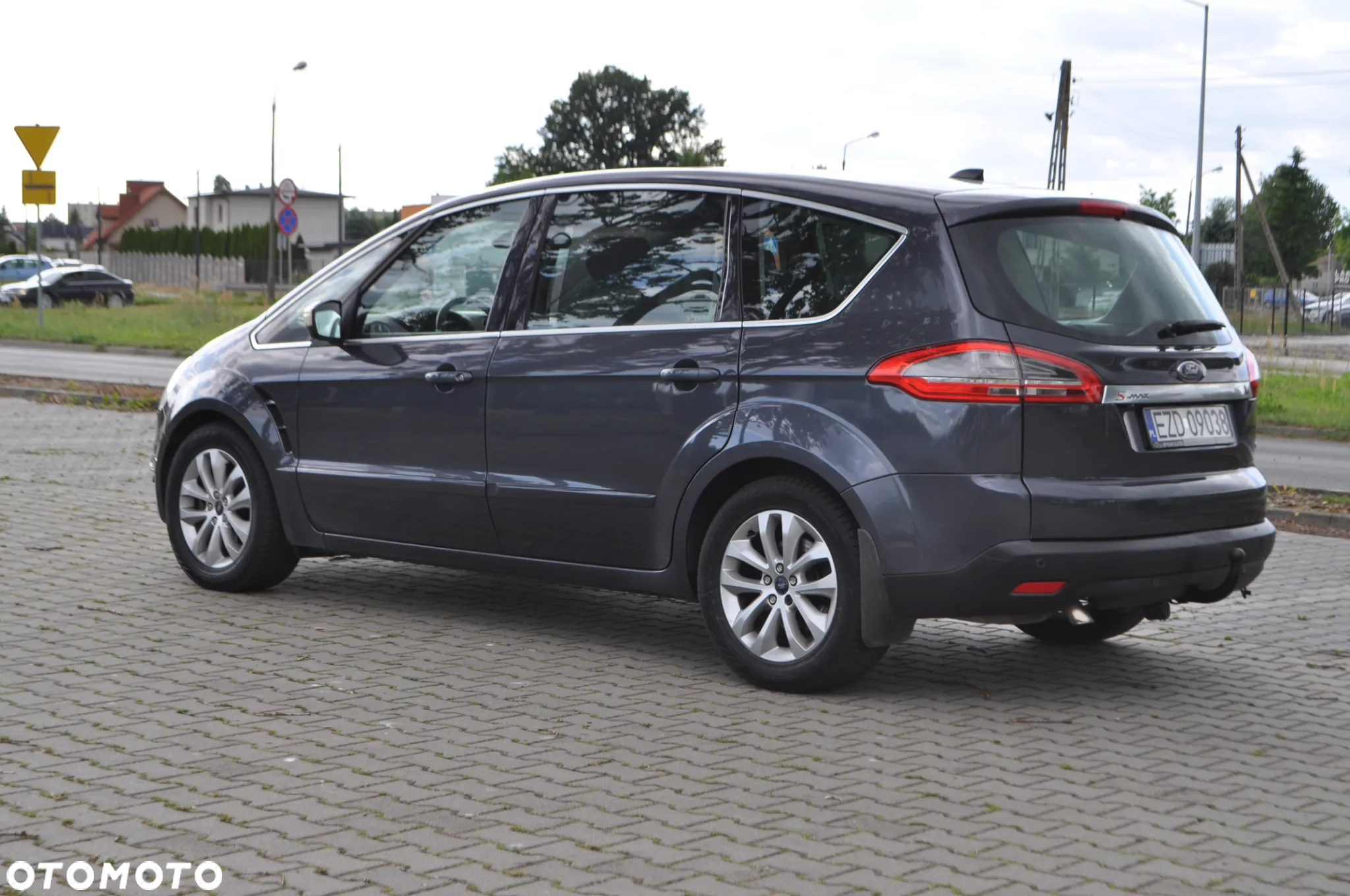 Ford S-Max 2.0 TDCi Titanium - 12