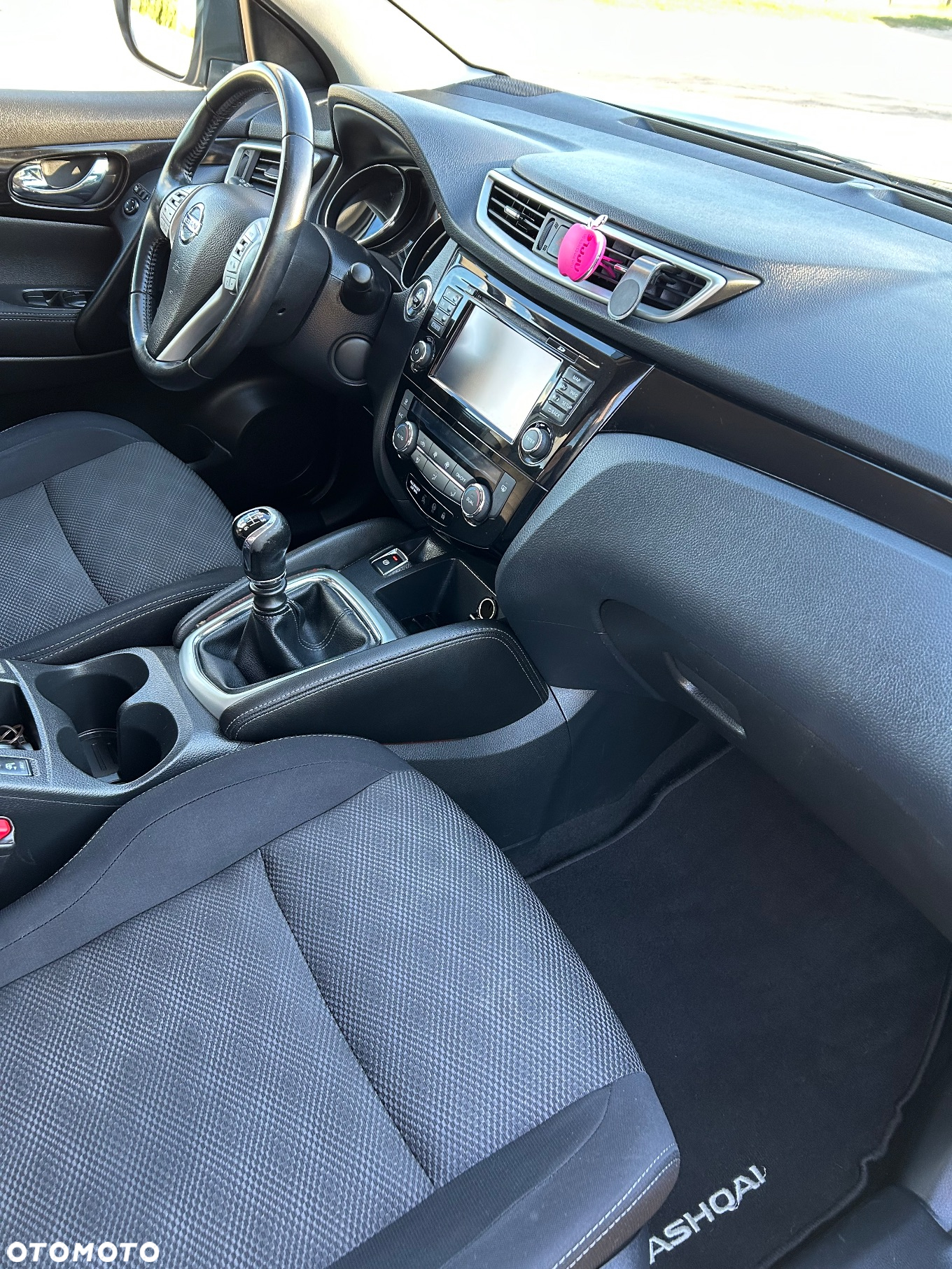 Nissan Qashqai 1.2 DIG-T N-Connecta EU6 - 6