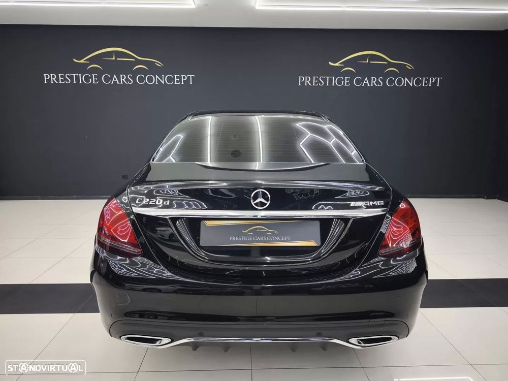 Mercedes-Benz C 220 d AMG Line - 4