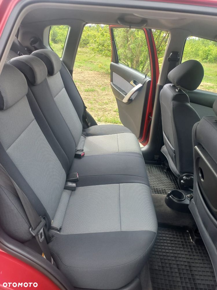 Chevrolet Aveo 1.4 LT - 16