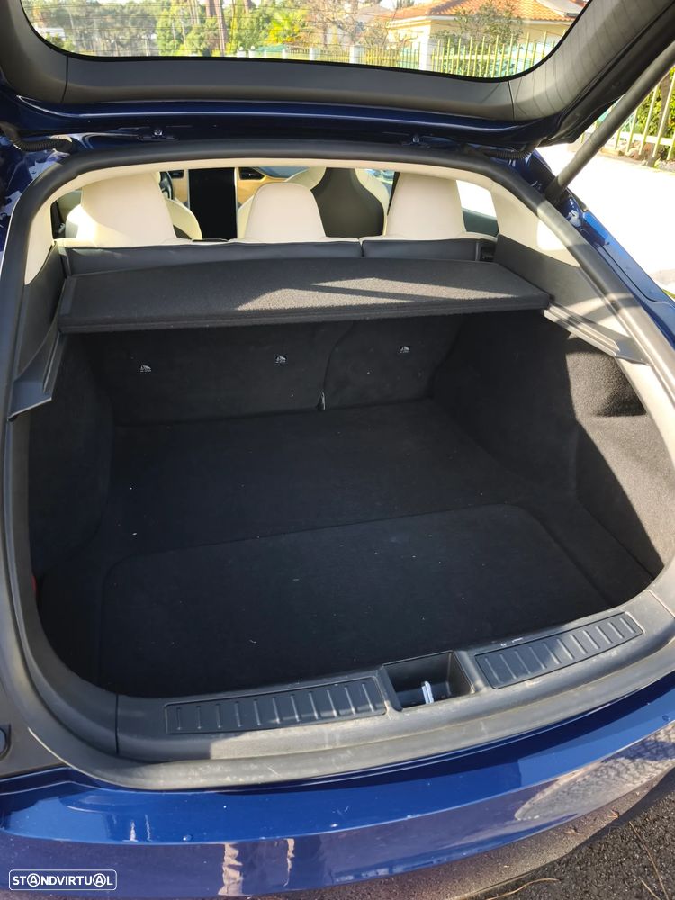 Tesla Model S 75 - 23