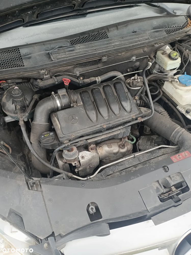 Mercedes-Benz Klasa B 200 CDI DPF Autotronic SPORT EDITION - 24