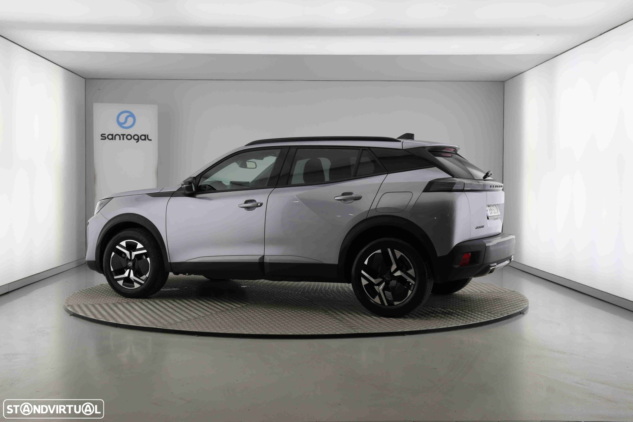 Peugeot 2008 1.2 PureTech Allure EAT8 - 5