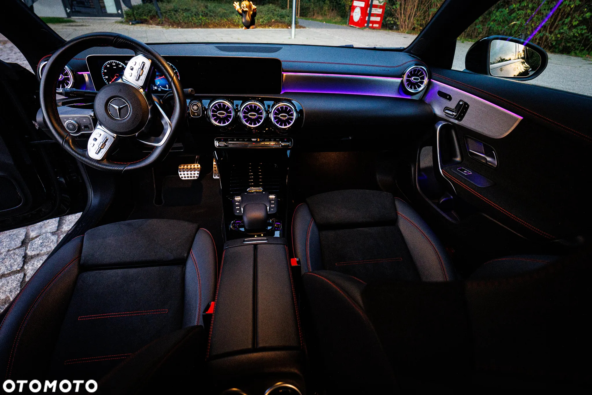 Mercedes-Benz CLA 220 4-Matic 7G-DCT - 13