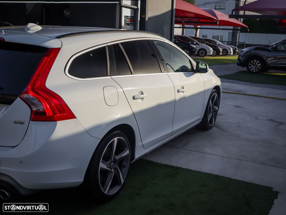Volvo V60 2.0 D2 R-Design - 6
