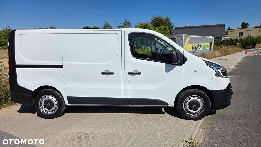 Renault Trafic - 21