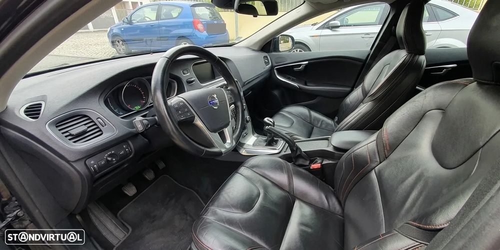 Volvo V40 2.0 D2 Volvo Ocean Race - 8