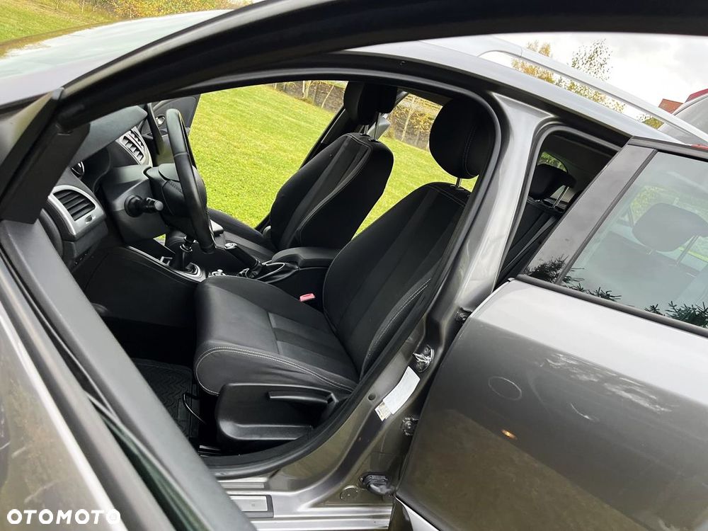 Renault Megane 2010 photo 5