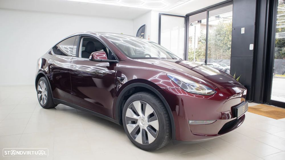 Tesla Model Y Long Range Dual Motor AWD - 2