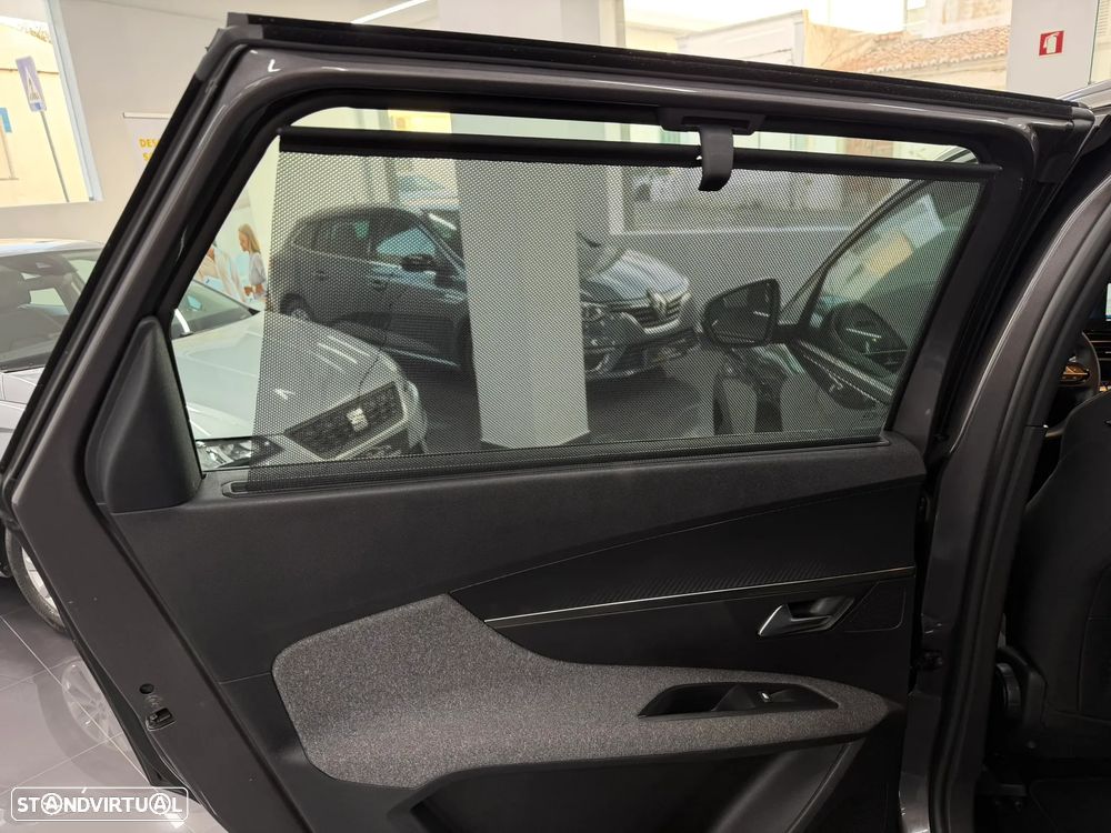 Peugeot 5008 1.5 BlueHDi Active Pack EAT8 - 38