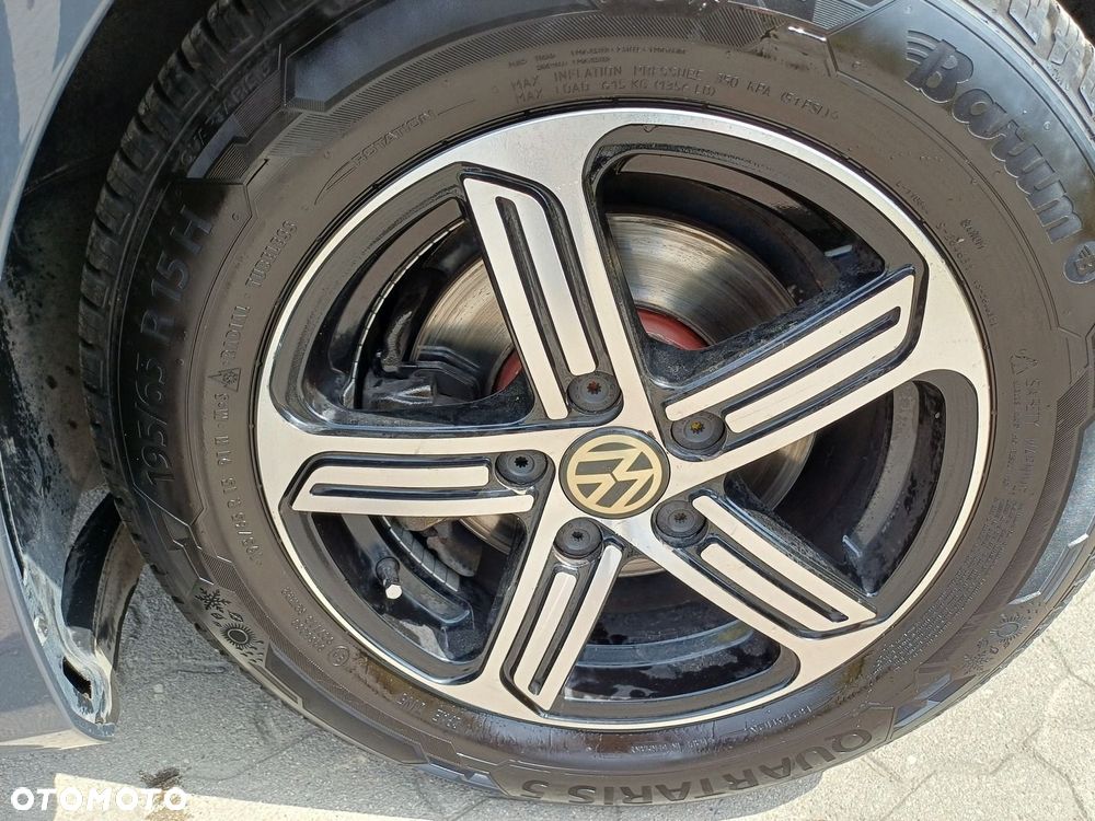 Volkswagen Golf - 9