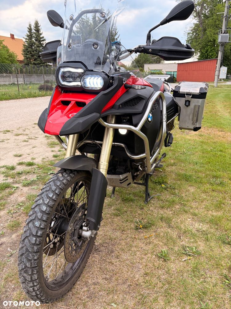 BMW F - 2