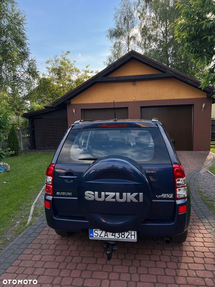 Suzuki Grand Vitara 2.0 - 5