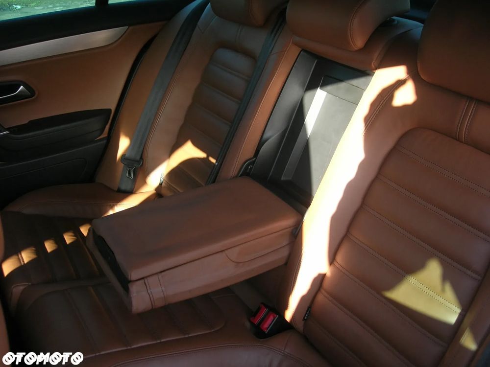 Volkswagen Passat CC 2.0 TDI DPF BMT - 17