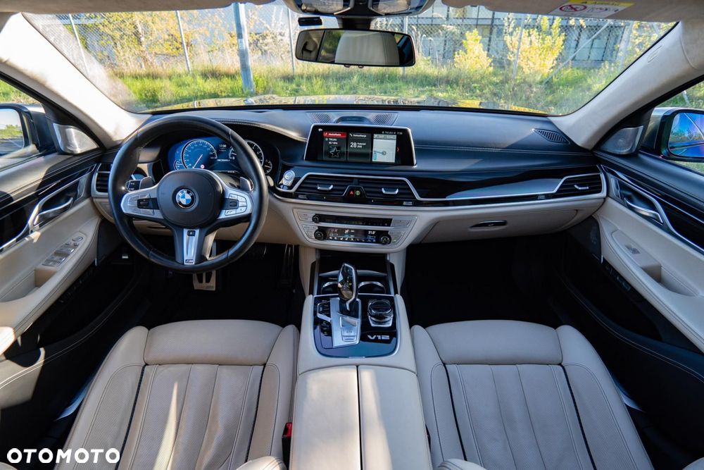 BMW Seria 7 M760Li xDrive - 10