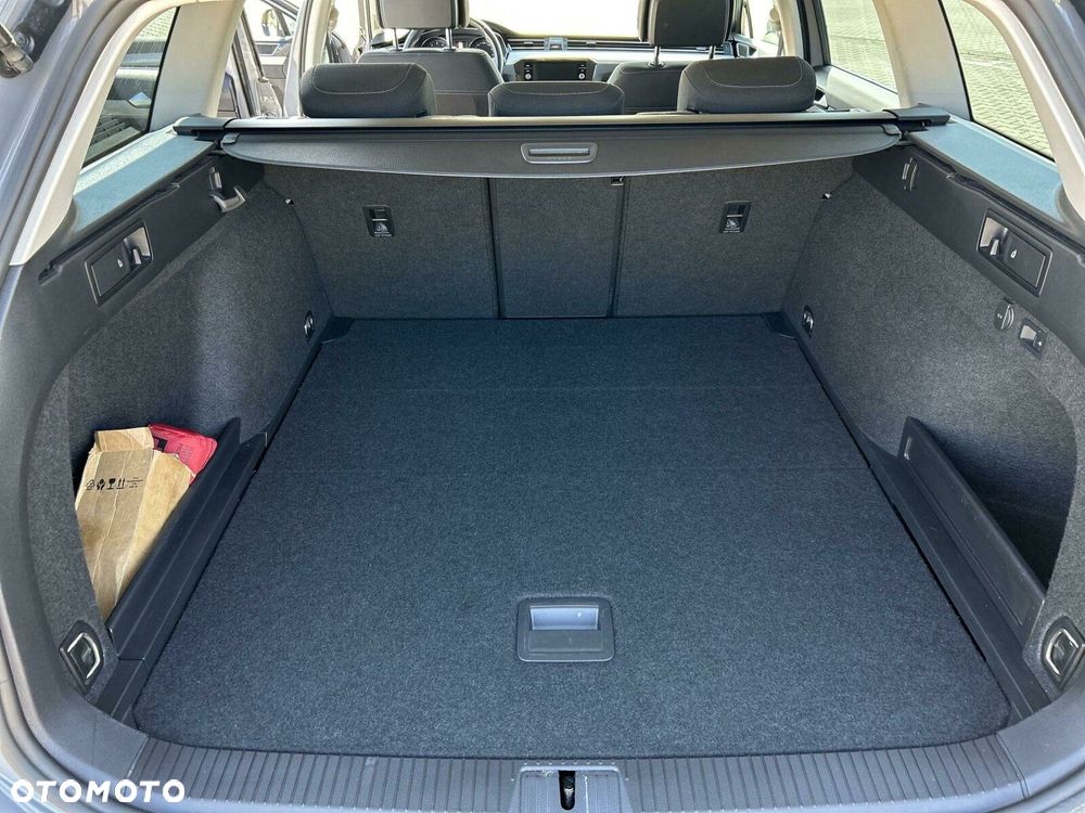 Volkswagen Passat 1.5 TSI EVO Business DSG - 26