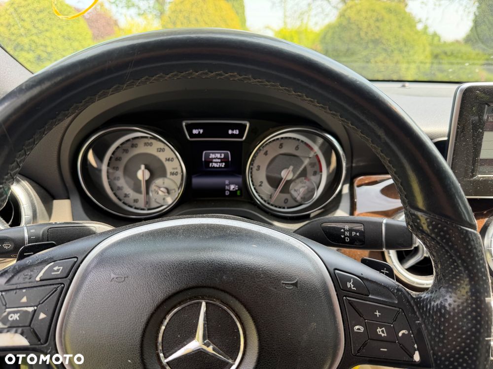 Mercedes-Benz CLA 250 7G-DCT AMG Line - 15