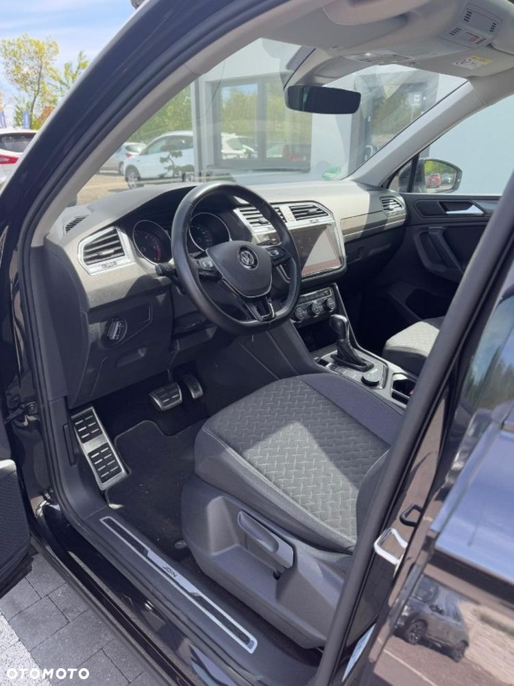 Volkswagen Tiguan - 19