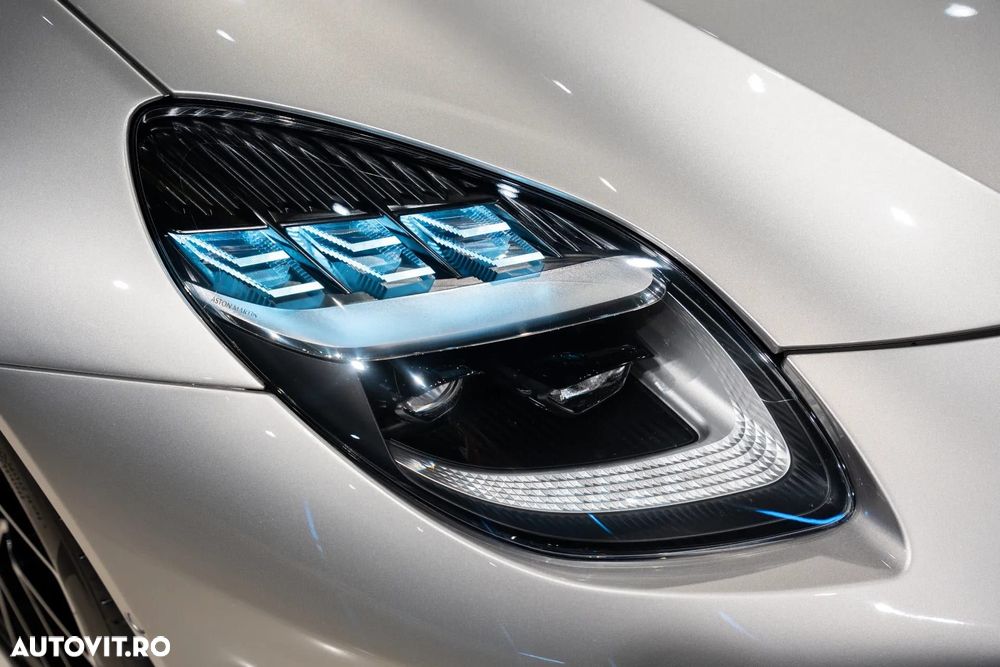 Aston Martin Vanquish - 29