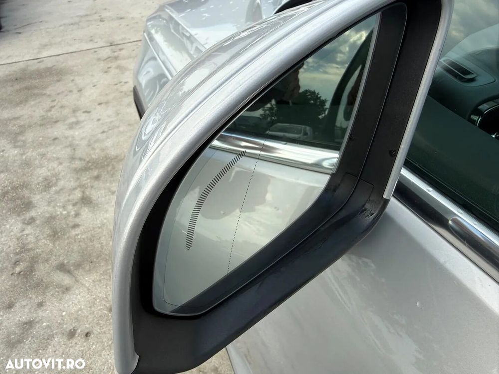 VOLVO XC40 2022 — imagine 10