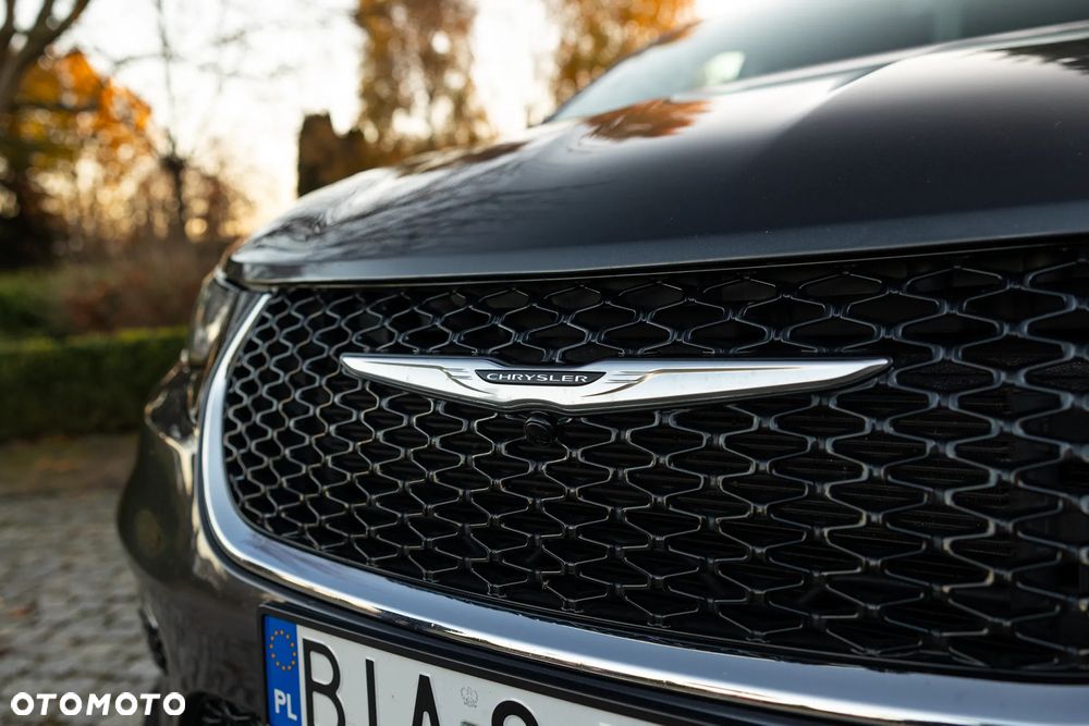 Chrysler Pacifica - 6