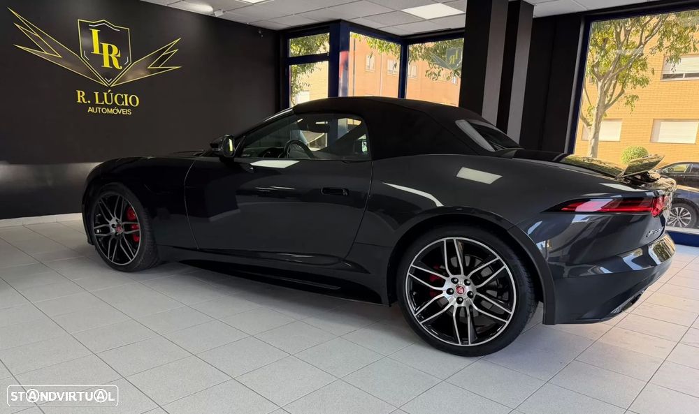 Jaguar F-Type 2.0 i4 Chequered Flag - 8