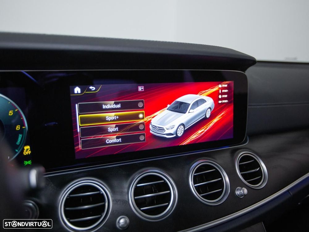 Mercedes-Benz E 300 de 9G-TRONIC AMG Line - 31