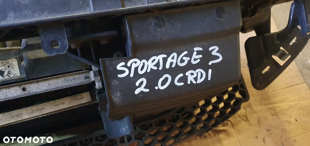 Pas przedni wzmocnienie chłodnice kompletny Kia Sportage III 2.0 CRDI - 10