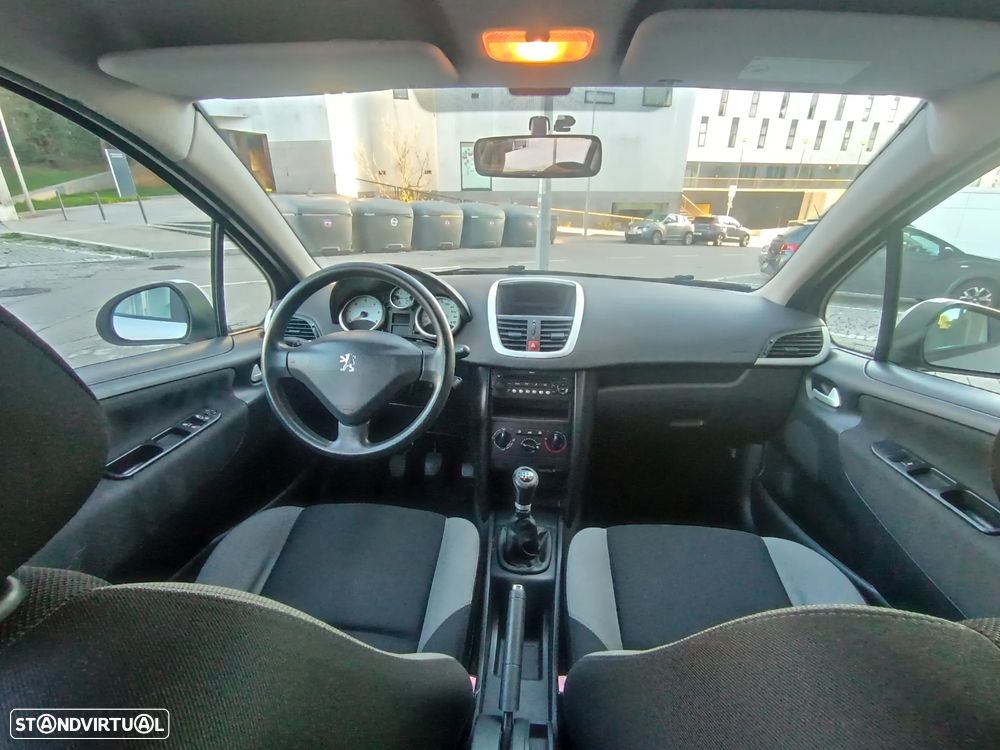 Peugeot 207 1.4 HDi Active - 10