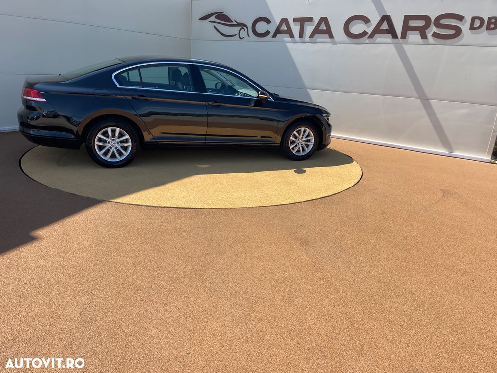 Volkswagen Passat 2.0 TDI SCR Comfortline - 19