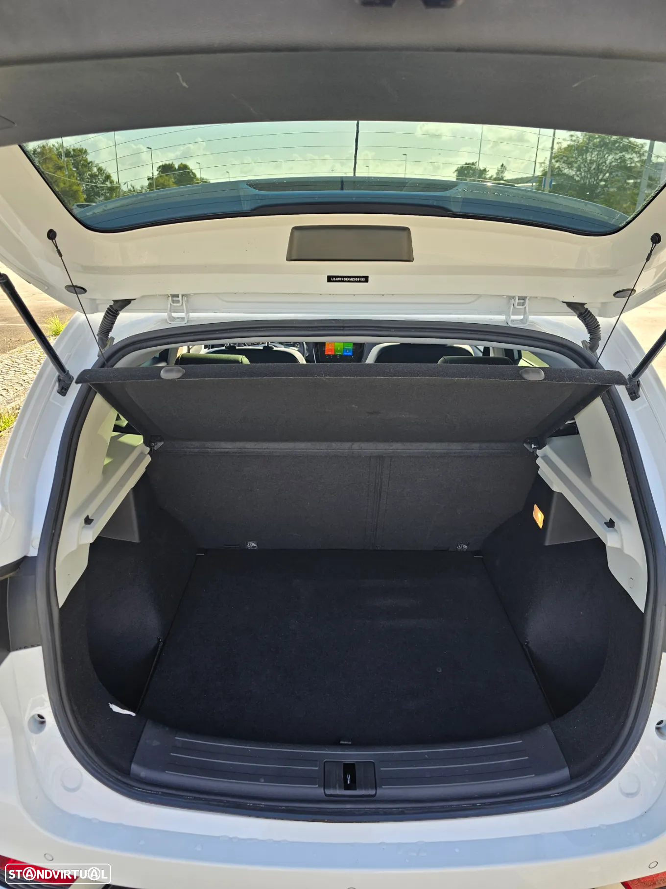 MG ZS EV 44.5 kWh Luxury - 5