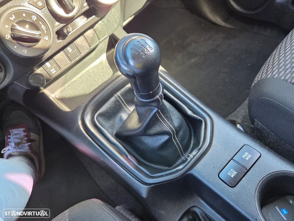 Toyota Hilux 4x4 2l - 13